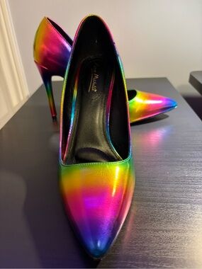 Anne Michelle Iridescent Rainbow Pointed-Toe Stiletto Pumps Size 10